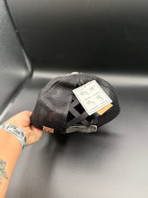 Load image into Gallery viewer, Streaks Bean Stitch Hat
