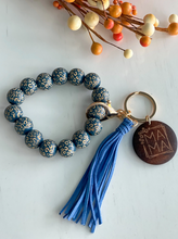 Load image into Gallery viewer, Mama Wristlet Keychain
